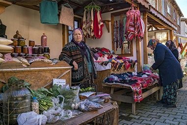 Akçakoca Yukarı Mahalle Yöresel Pazarı